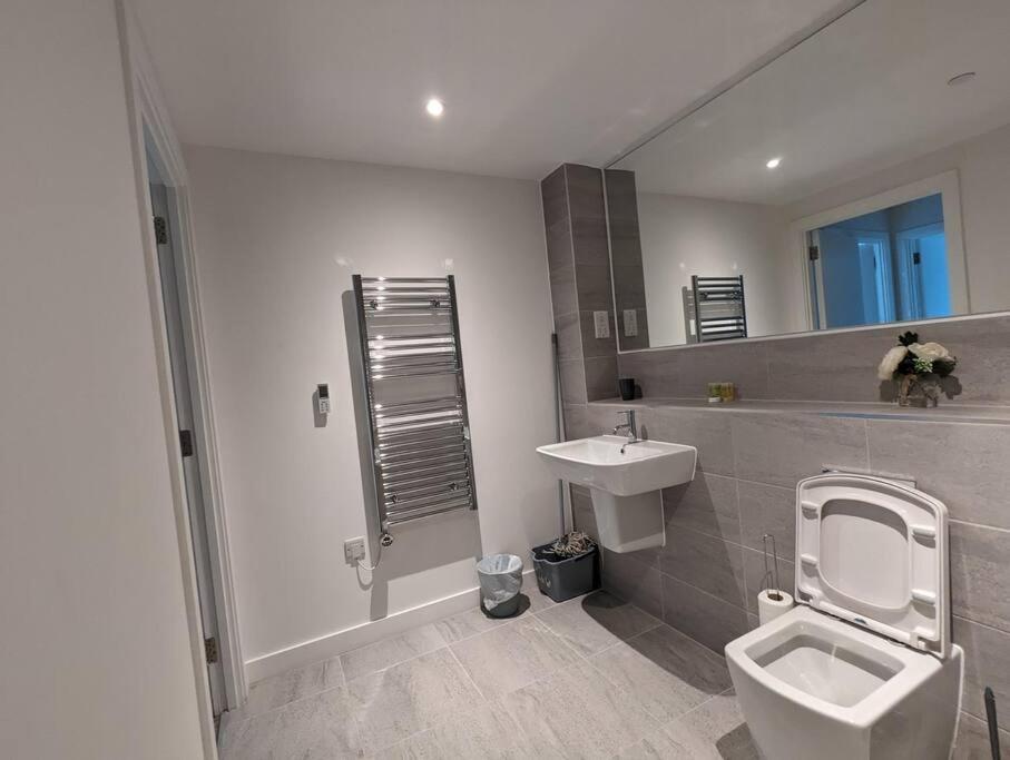 Lovely 1 Bed Apartment - Old Trafford Manchester Exterior foto