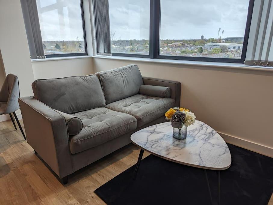 Lovely 1 Bed Apartment - Old Trafford Manchester Exterior foto